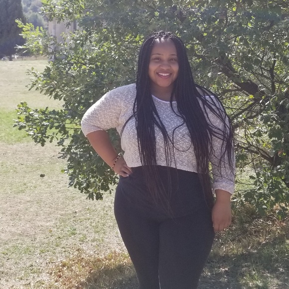 Meet your Posher, Rakeyna - Picture 3 of 3